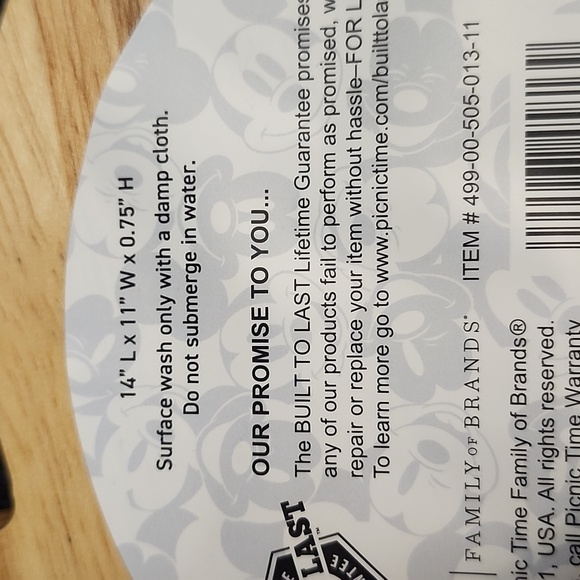 Mickey Mouse cutting board. - Picture 3 of 3